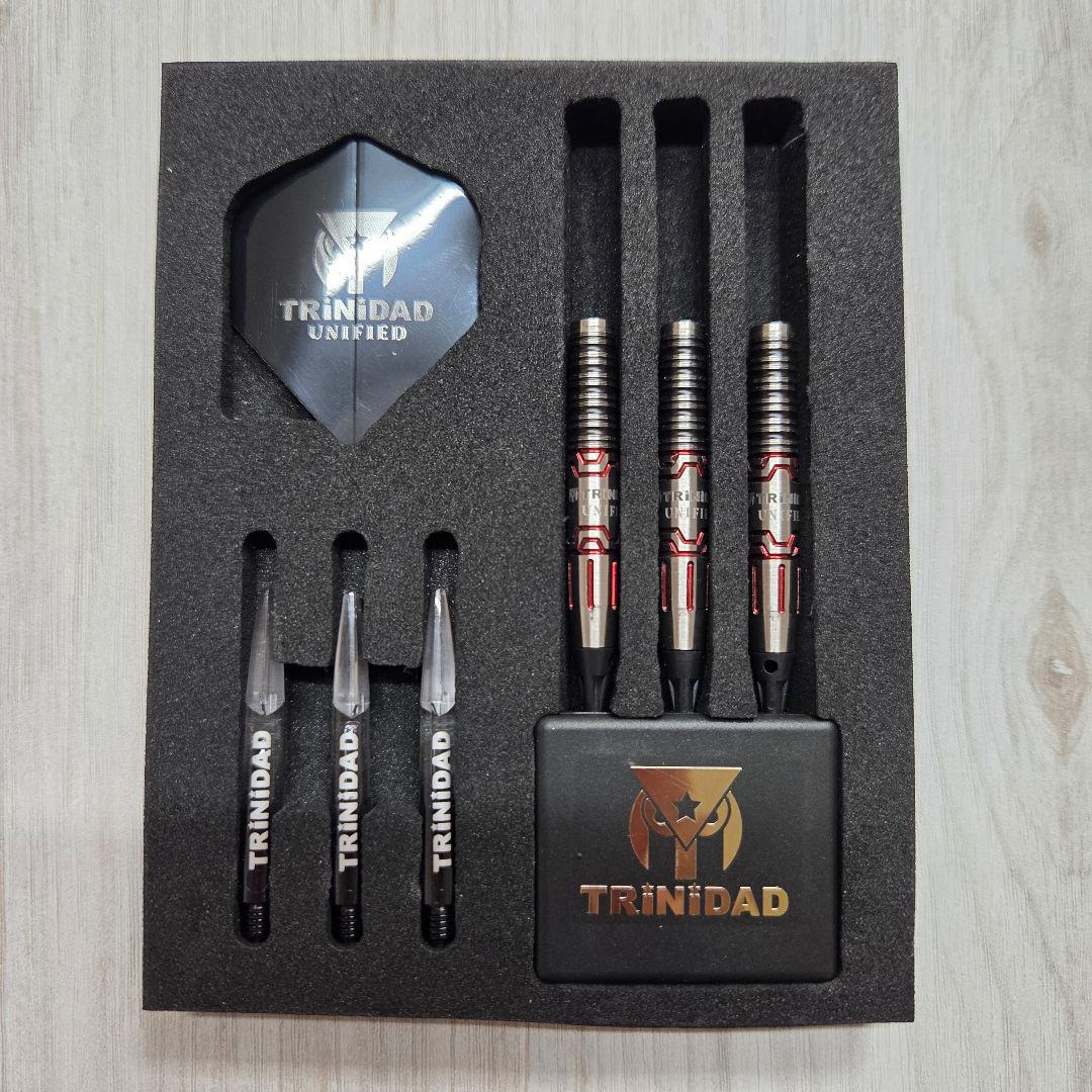 TRiNiDAD UNIFIED ZAPATA モデル トリニダード サパタ