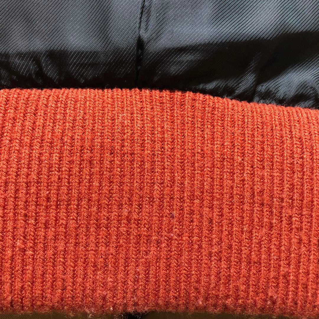 ★訳あり　AKM フード風デザイン　ダウンジャケット　赤