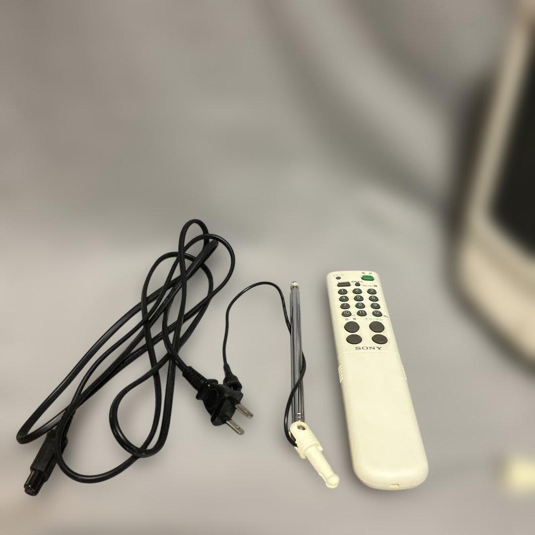 破損箇所あり・動作OK・SONY KV-10PR1・白・小型カラーテレビ