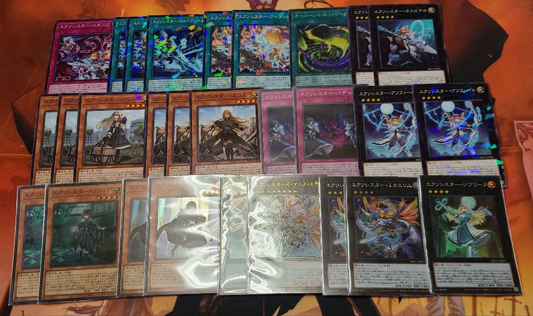 エクソシスター　高レアリティ　ミカエリス　シークレット　マニフィカ　レリーフ