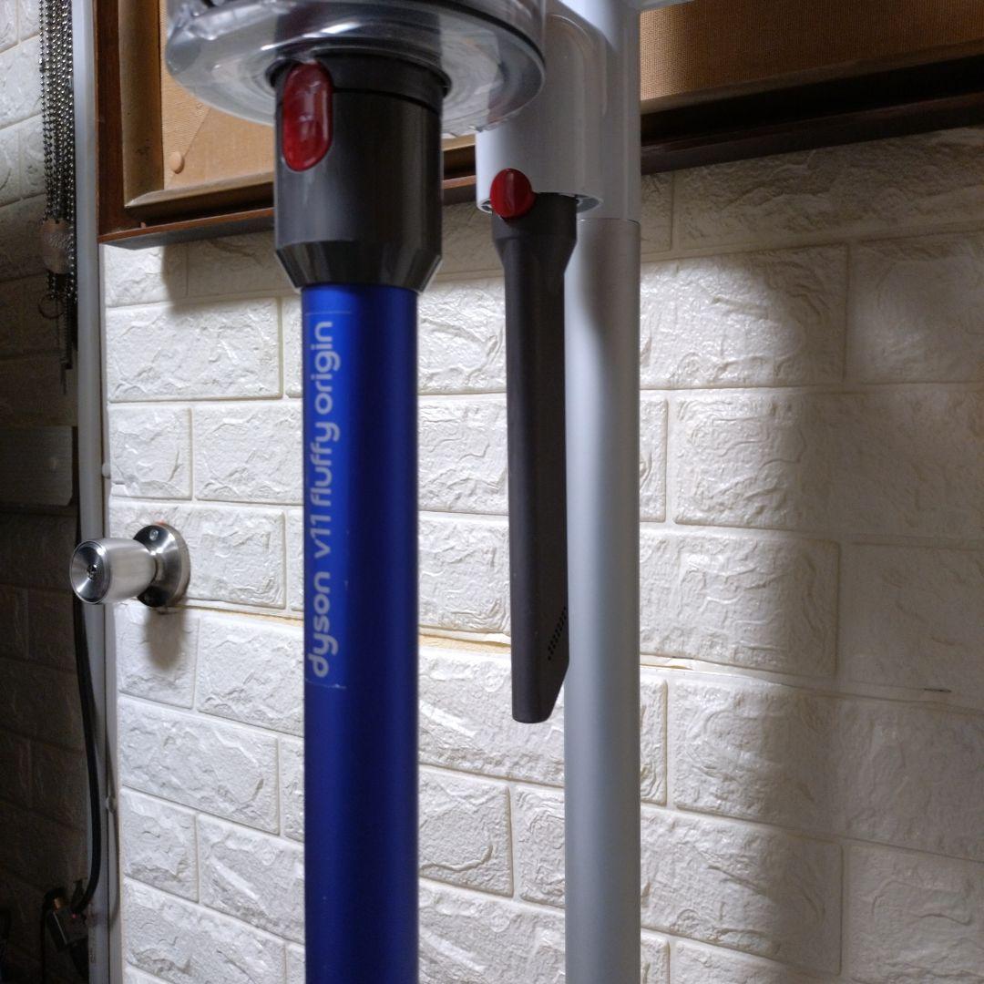 ダイソン V11！sv15 Fluffy Originスタンド付！バッテリー良好