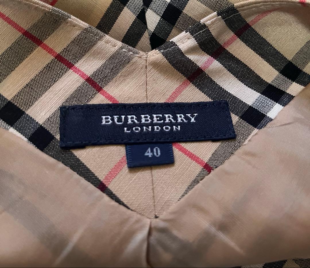 バーバリー　チェック柄 ベージュスカート