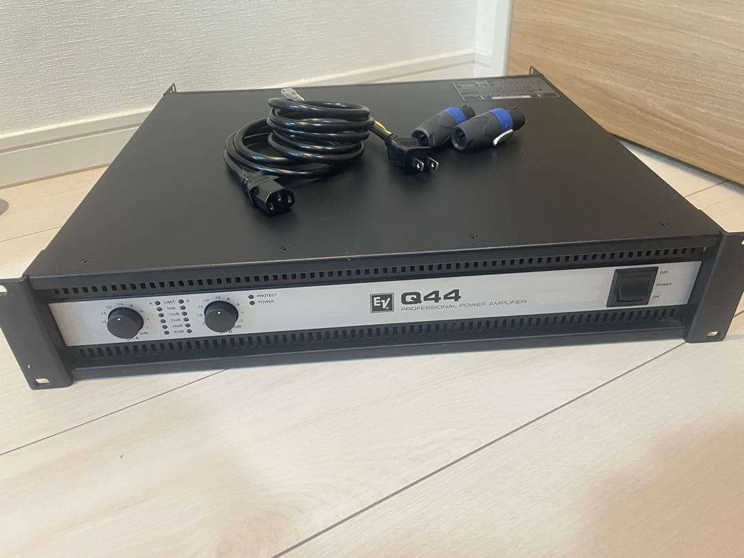 Electro-Voice エレクトロボイス Q44-ii パワーアンプ