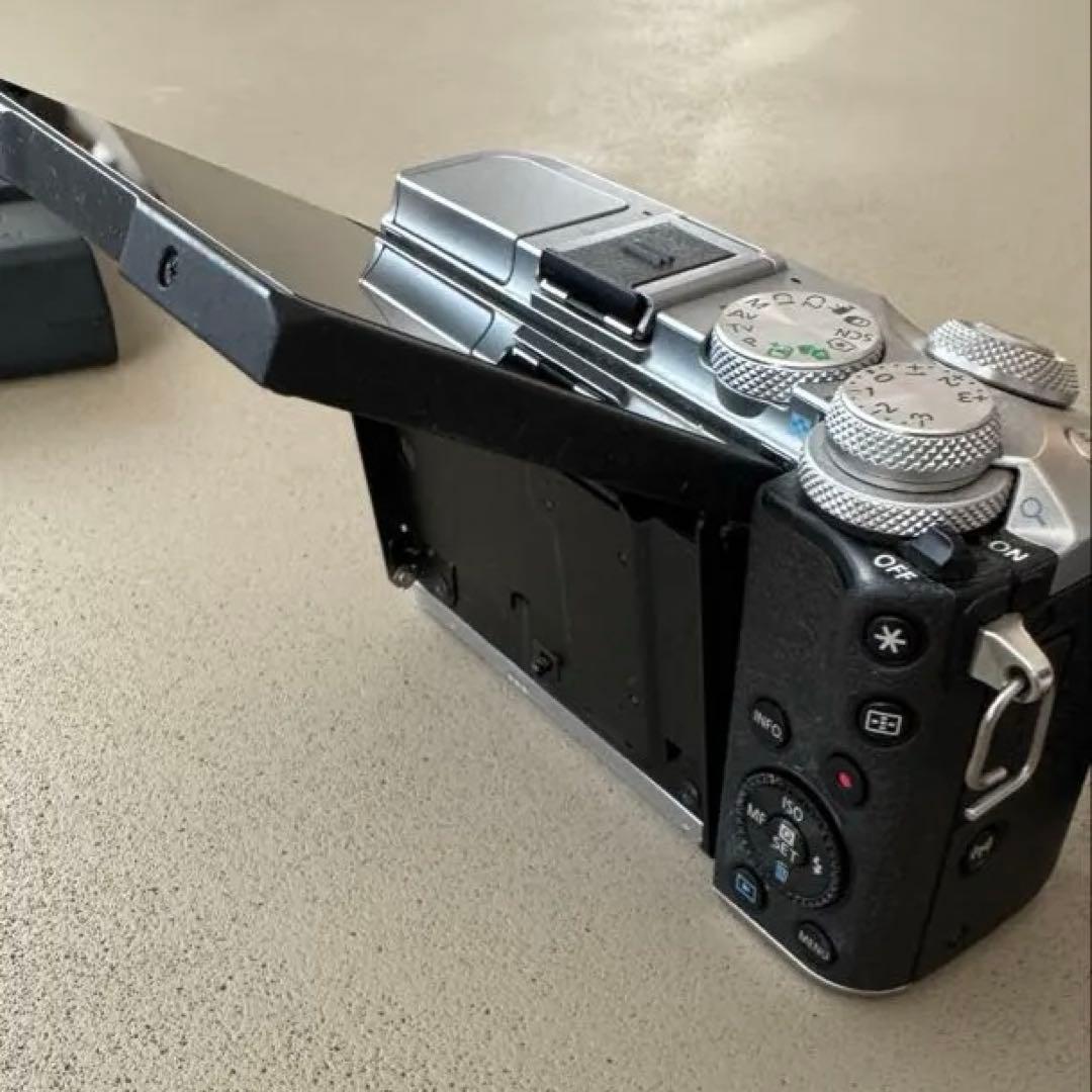 Canon EOS M6ミラーレスカメラ パンケーキレンズセット