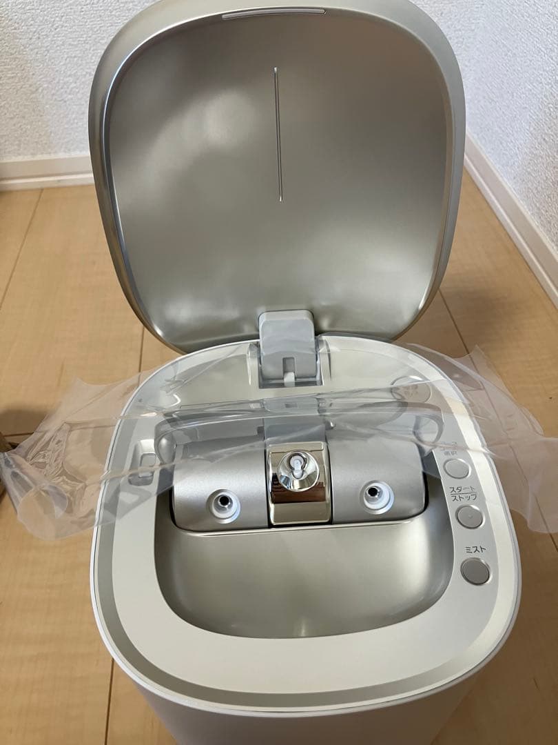 新品未使用　Panasonic スチーマー ナノケアEH-SA0B-N GOLD