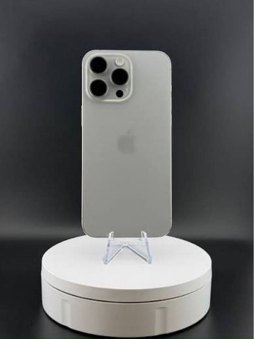 iPhone15ProMax256GBナチュラルチタニウム美品SIMフリー