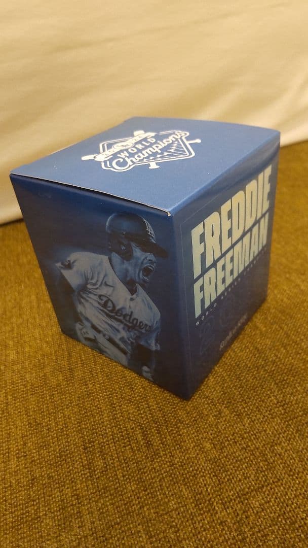 ドジャースワールドシリーズチャンピオンリングフリーマン 9/15球場配布 未開封