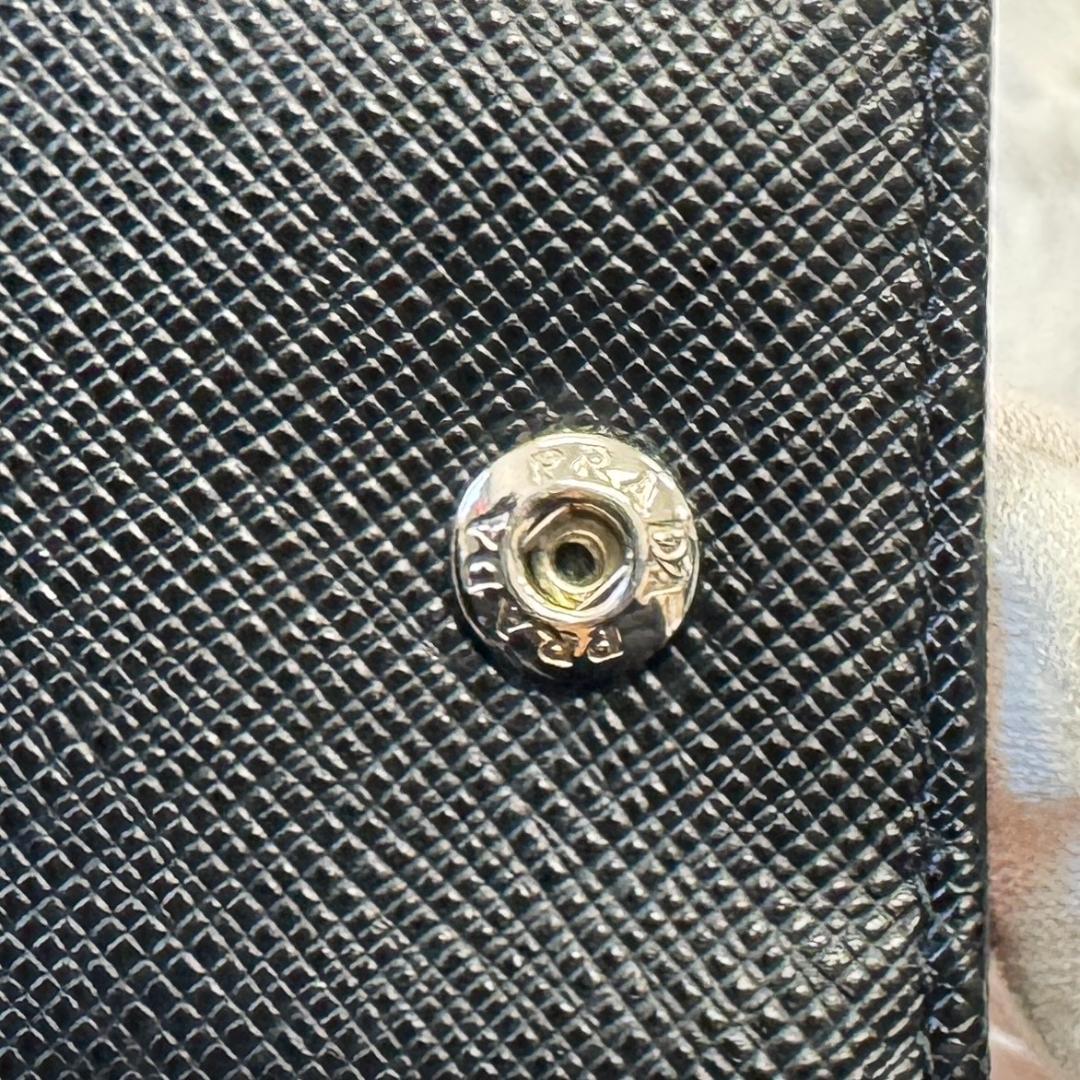 【美品】PRADA キーケース サフィアーノ レザー 黒 2PG222 プラダ