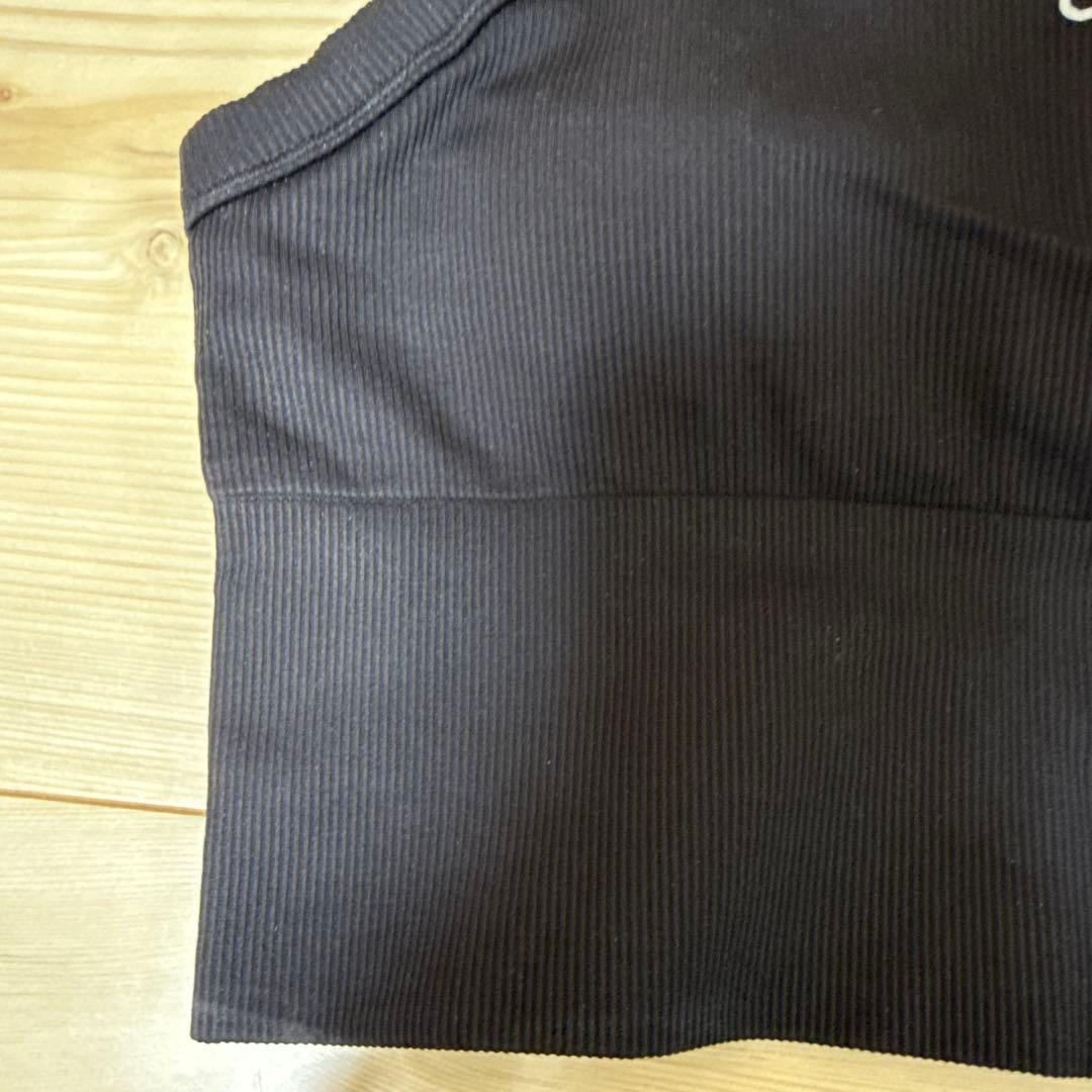 新品タグなし　極美品　Alo yoga Mサイズ