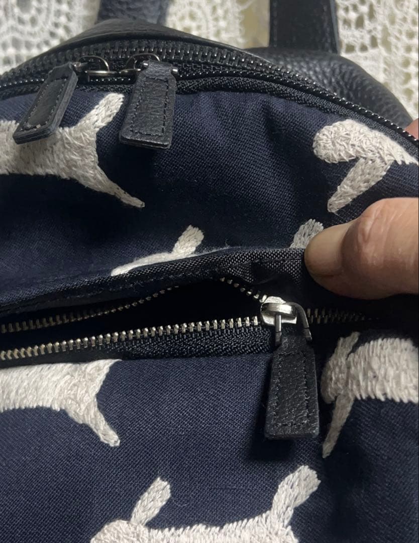 51112Bミナペルホネンハーフハンドメイド 本革リュックrun run run