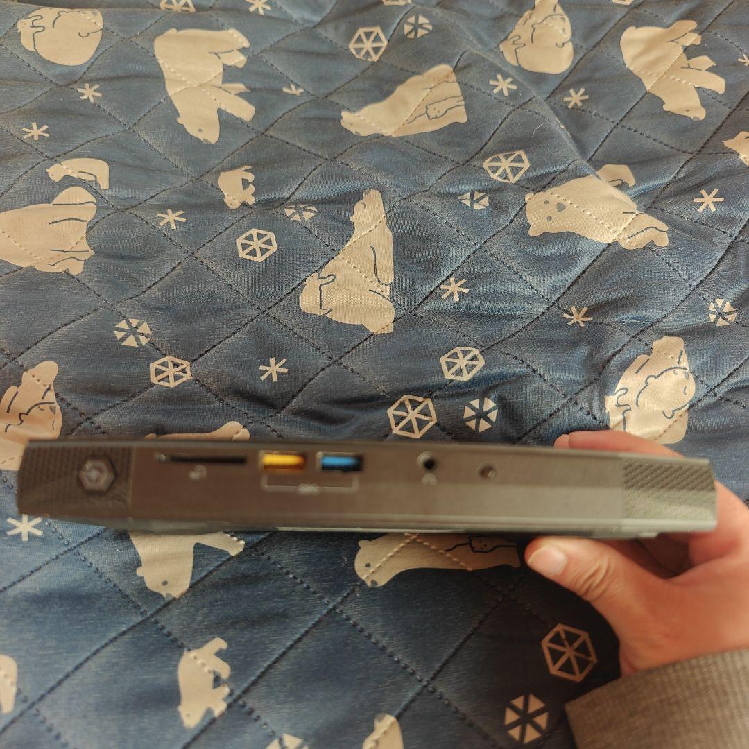 Intel NUC 第六世代Core i7 SSD1TB メモリ24GB