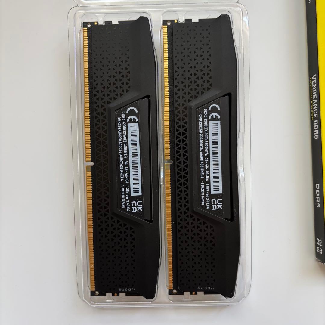 メモリー CORSAIR VENGEANCE DDR5 32GB 6400MHz