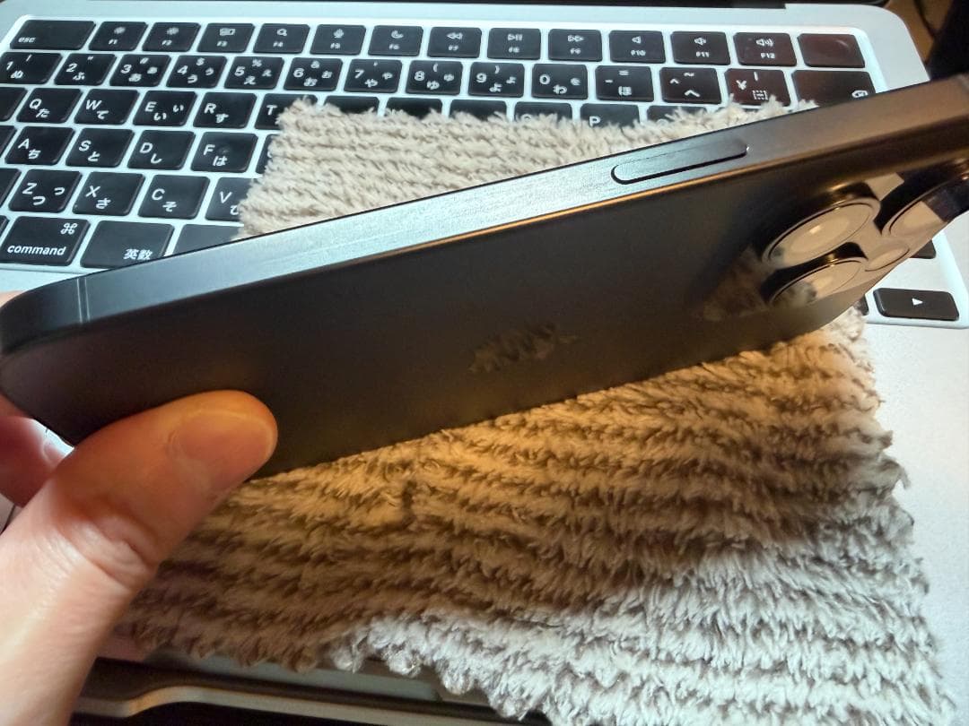 【極美品／付属品◯】iPhone 15 Pro 128GB ブラックチタニウム