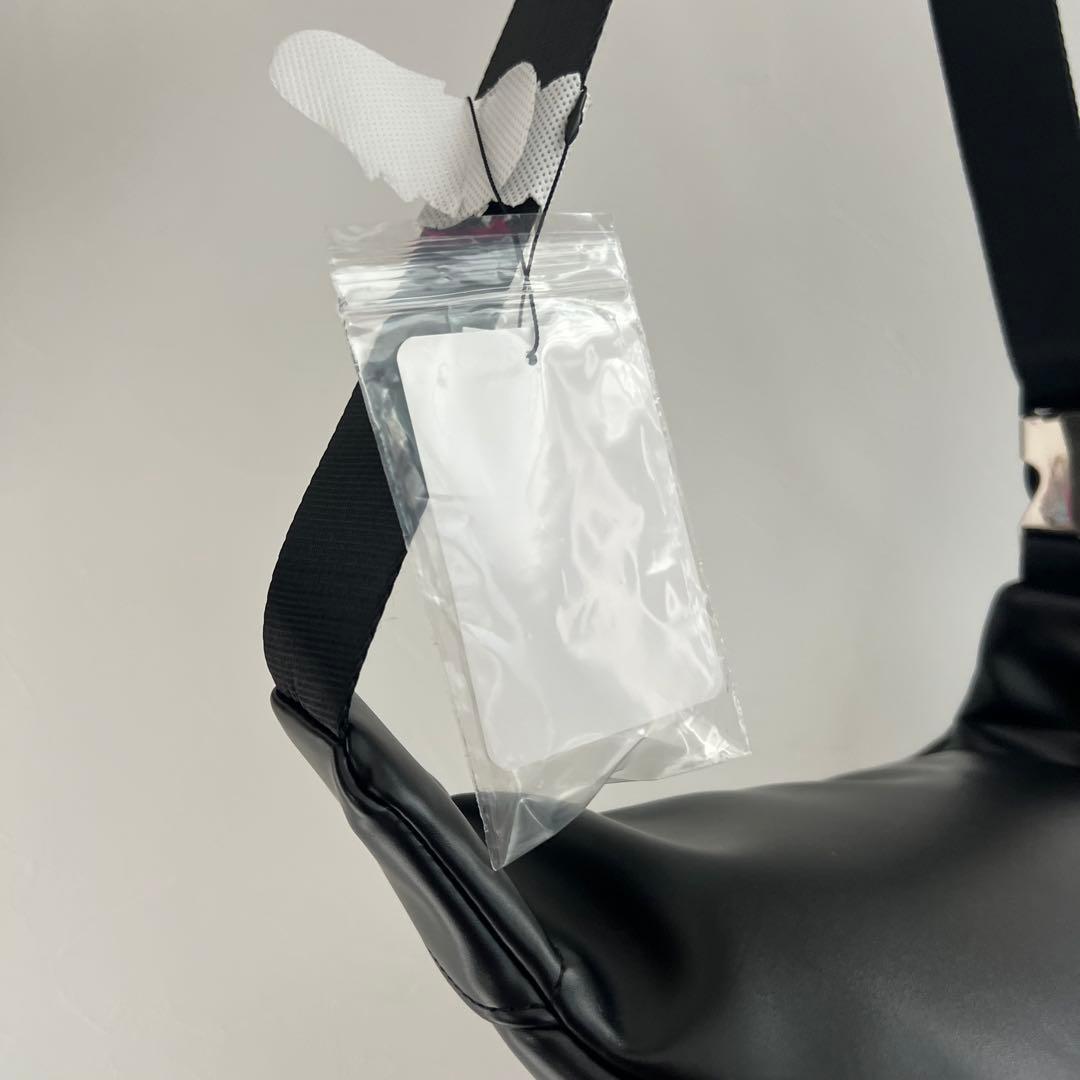 【未使用品】MARY QUANTエポビジューデイジーポイントボディバッグタグ付き