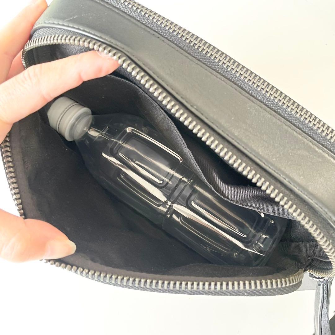 そうた様【新品】COACH メンズ ショルダーバッグ グラハム フライトバッグ