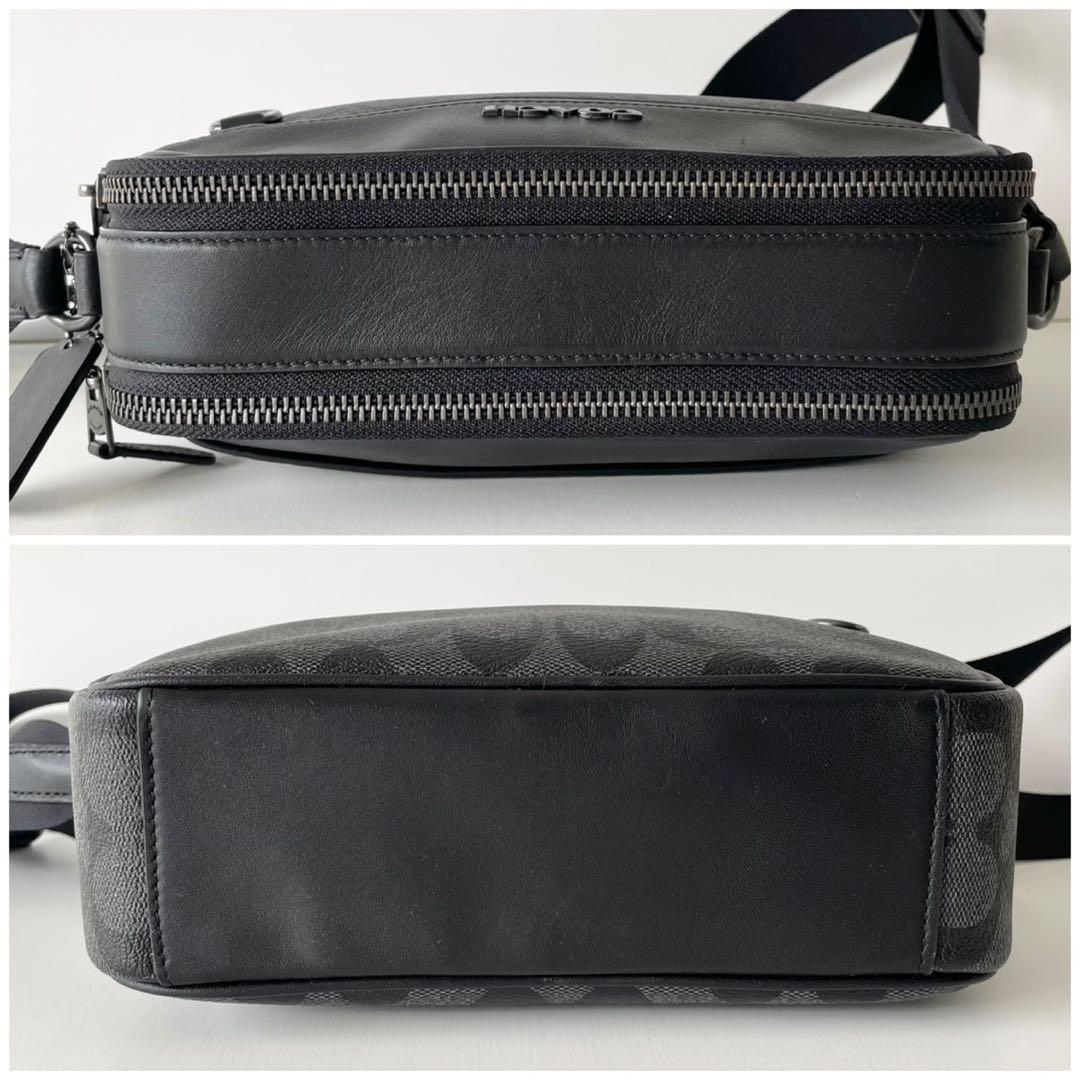 そうた様【新品】COACH メンズ ショルダーバッグ グラハム フライトバッグ