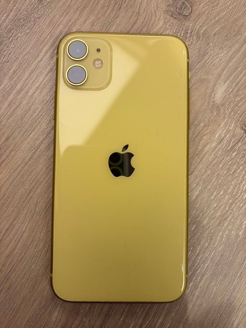 l*3様 iPhone 11 イエロー 128GB