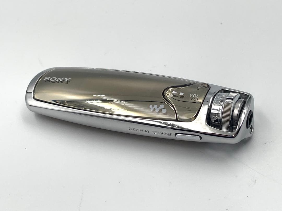 概ね美品　SONY WALKMAN NW-S705F 2GB イヤホン付き