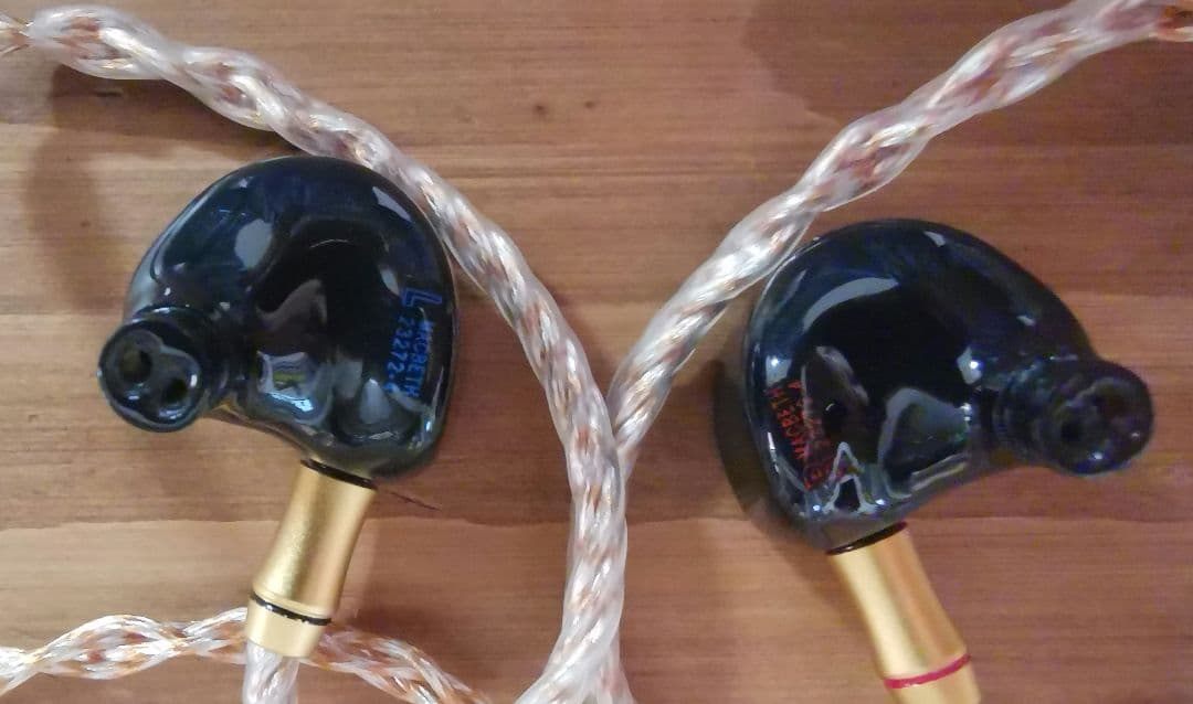 イヤホン UniqueMelody Macbeth+ nicehck goldcrown