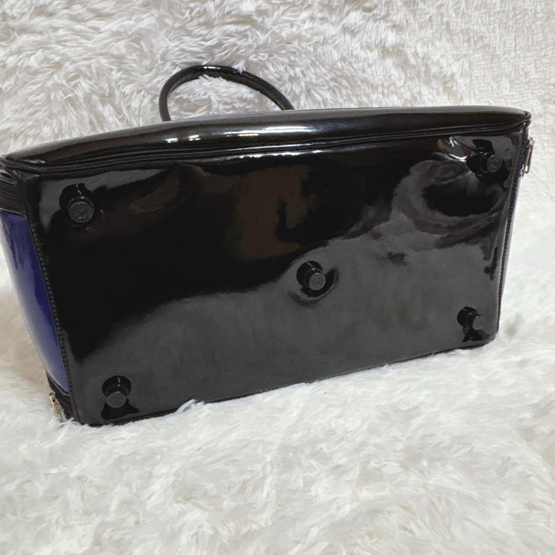 美品パーリーゲイツ ゴルフ衣類用ボストンバッグ エナメル ブルー