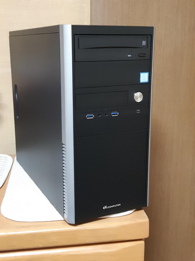 自作PC　RYZEN7 2700・16GB・256GB・R7 240・WIN11