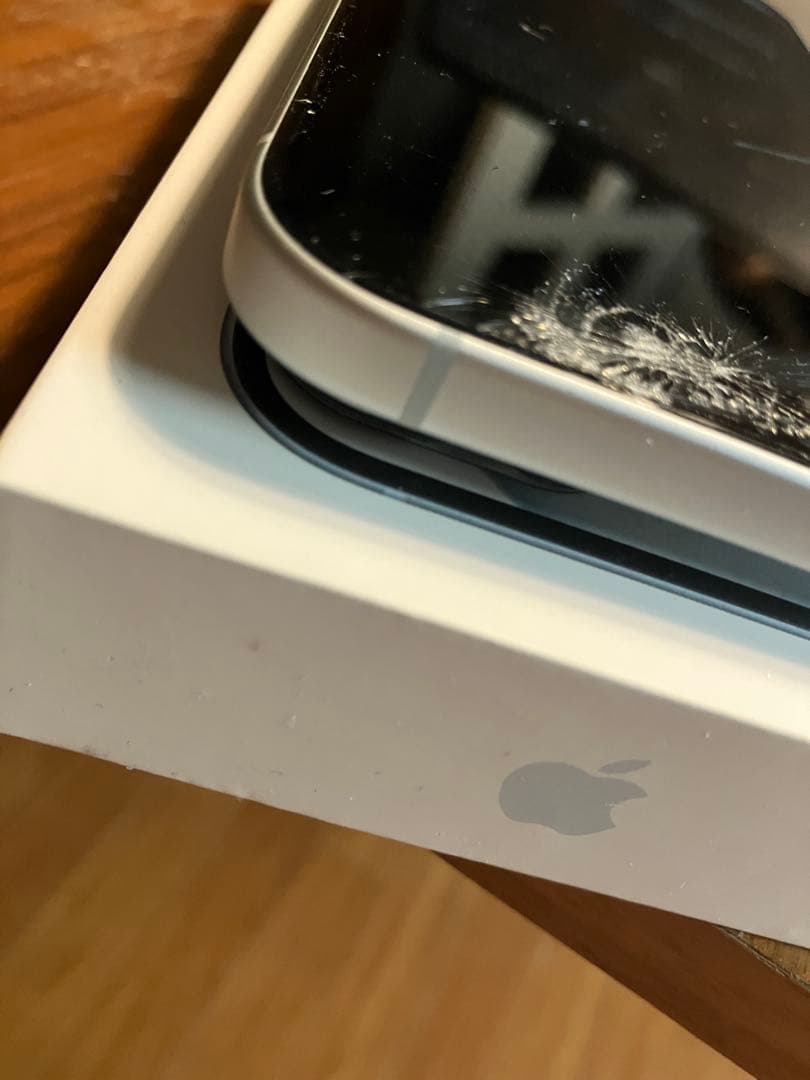 【訳あり】iPhone 15 128GB ブルー 本体 画面割れインカメラ故障