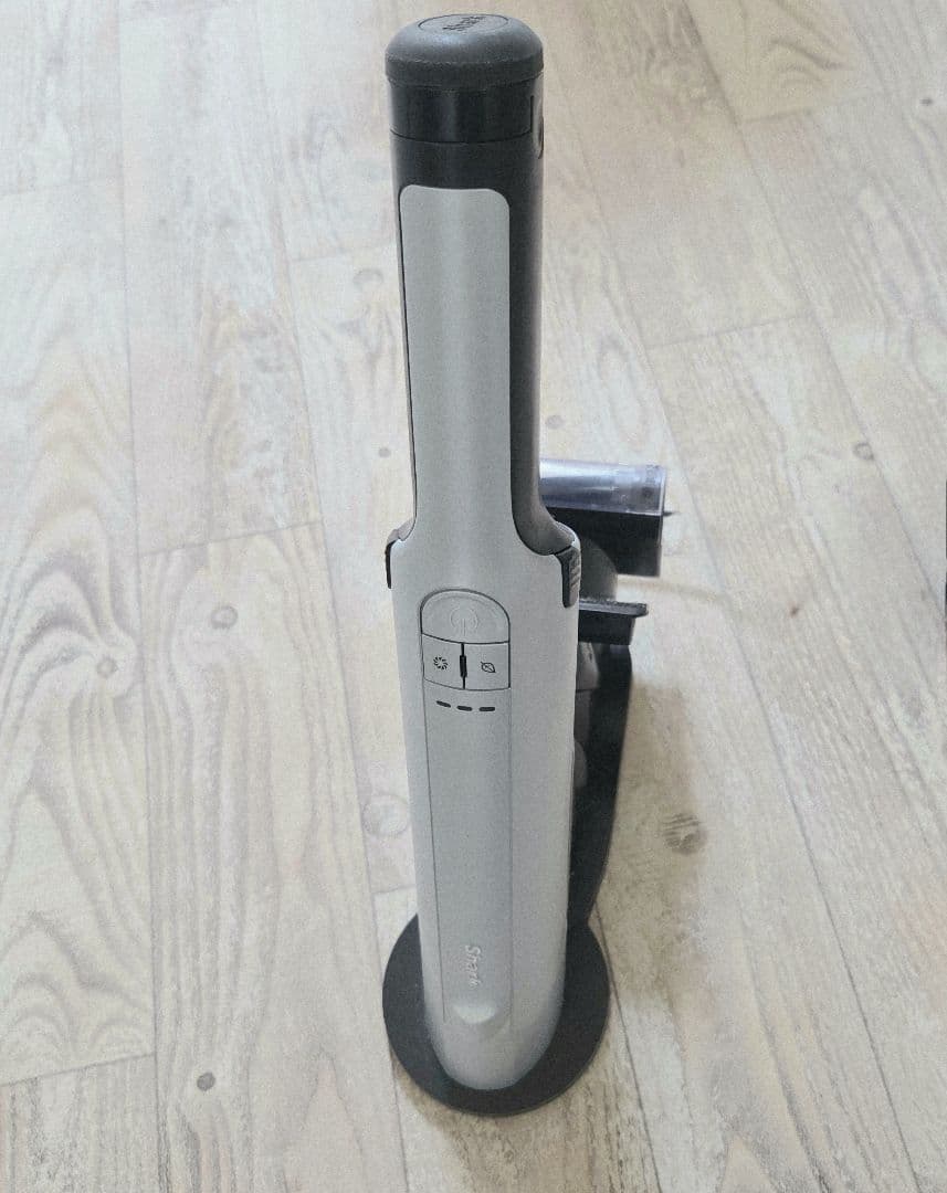 Jerk　 ハンディクリーナー シルバー 美品、使用品