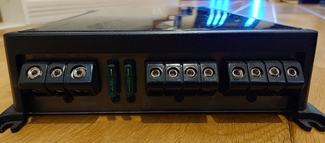 最終値下げ カロッツェリア carrozzeria アンプ GM-D7400