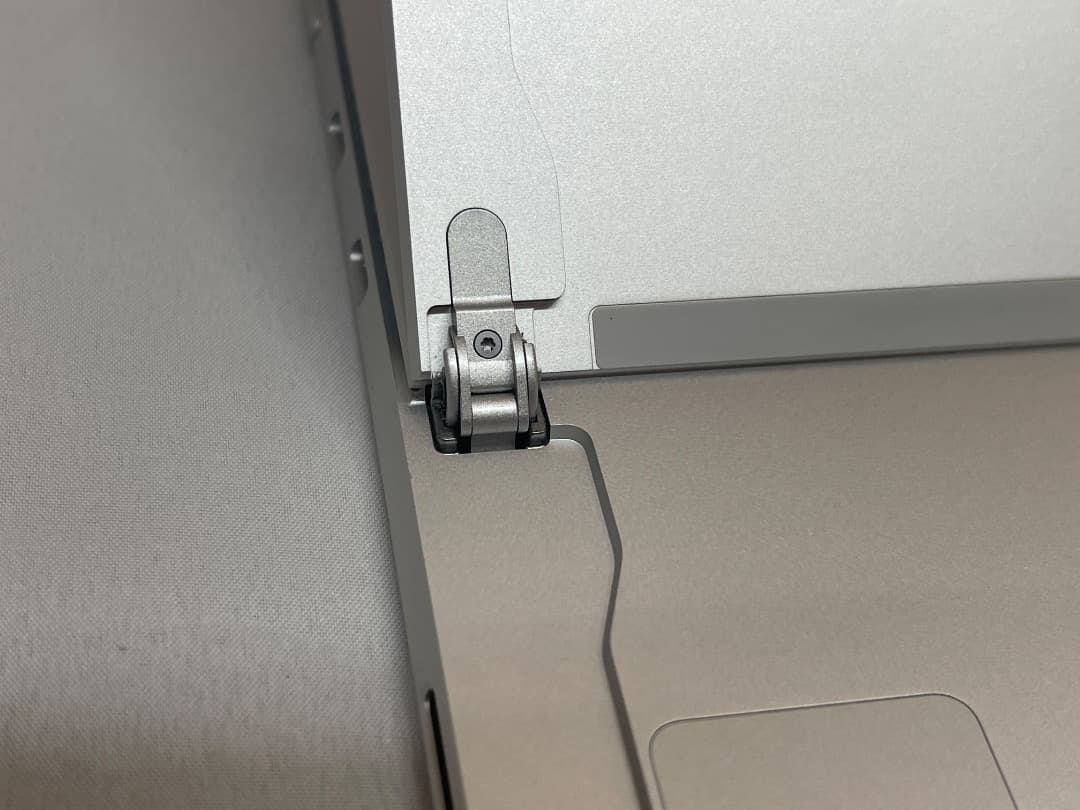 Surface Pro8　Core i5・16GB・LTE・キーボード・ペン付き