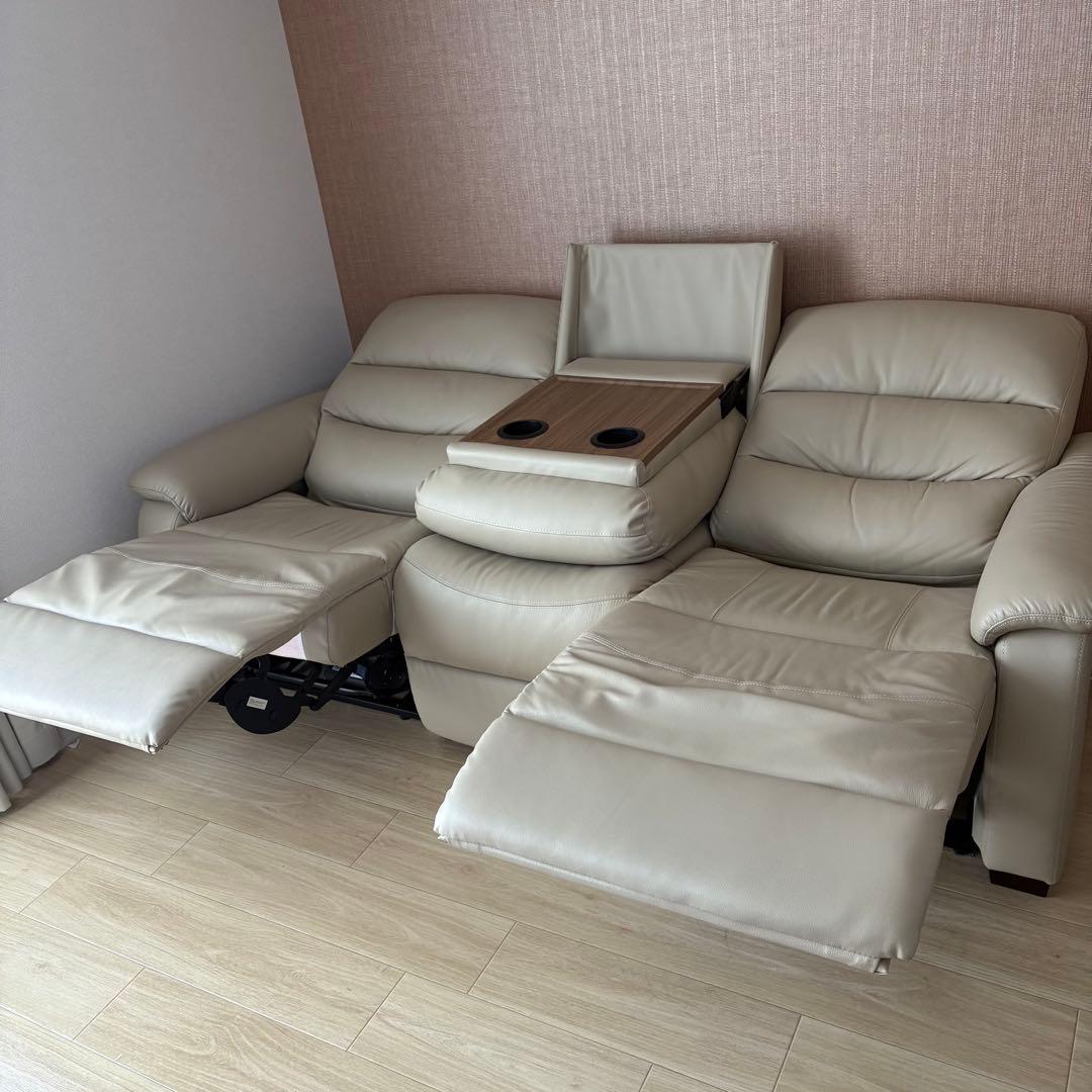 3人掛け電動テーブル付きリクライニングソファ （Nビリーバ2 革BE）