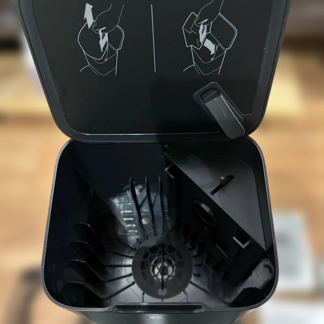 ルンバi3 クリーンベース付き　使用3回