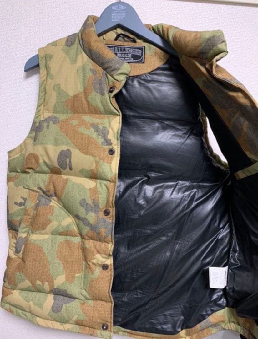 Challenger ダウンベスト