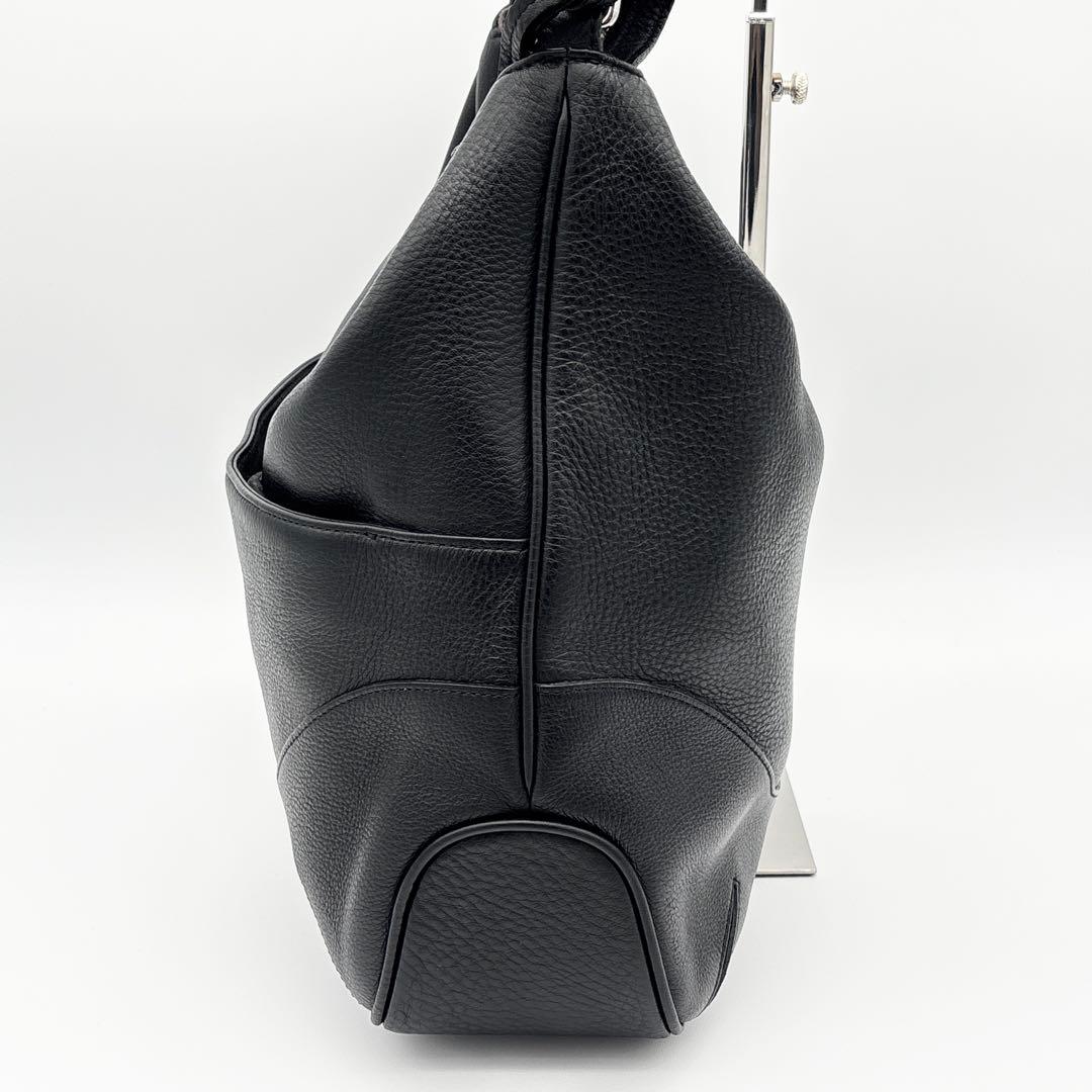 PELLE MORBIDA ワンショルダーバッグ レザー A4収納可 肩掛け