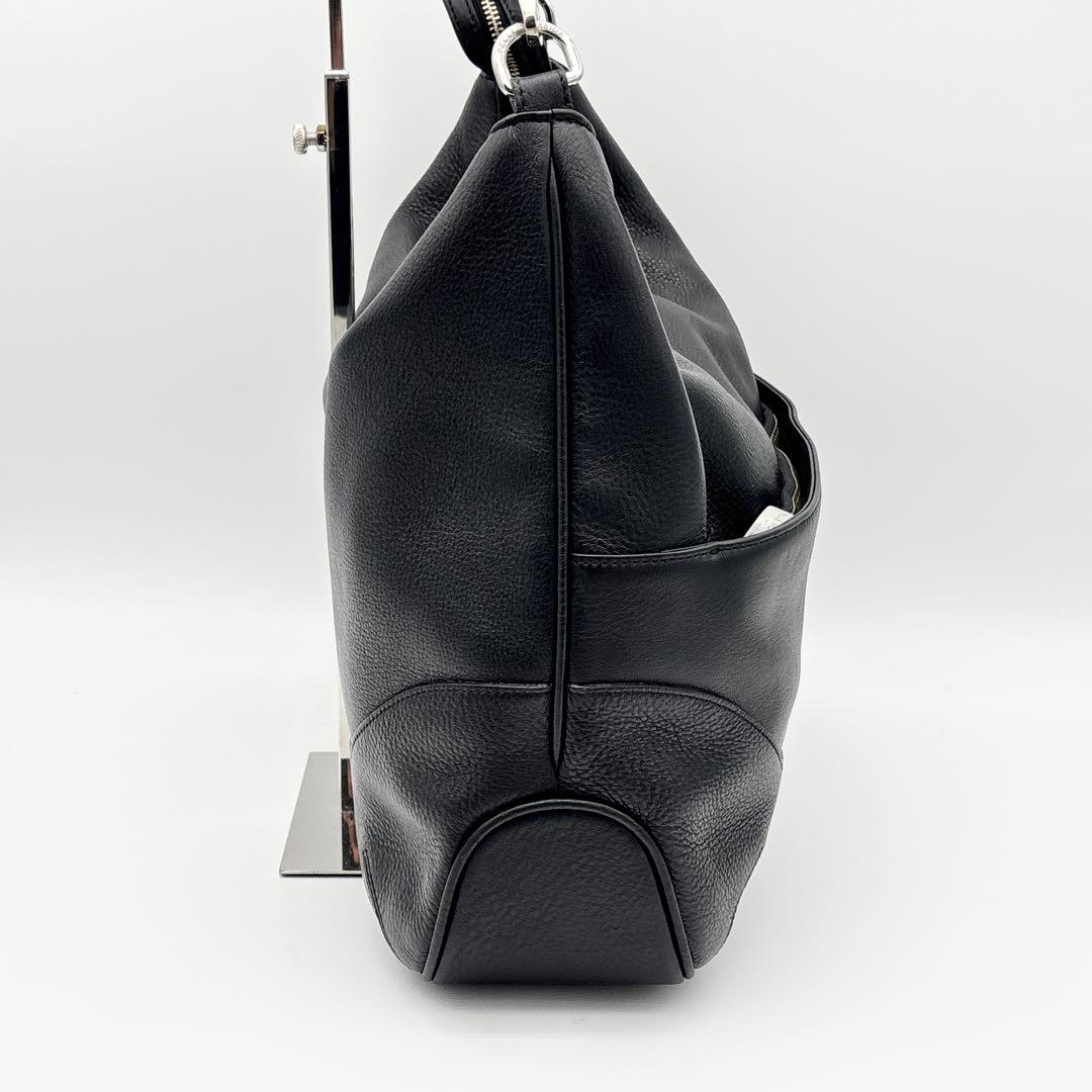 PELLE MORBIDA ワンショルダーバッグ レザー A4収納可 肩掛け