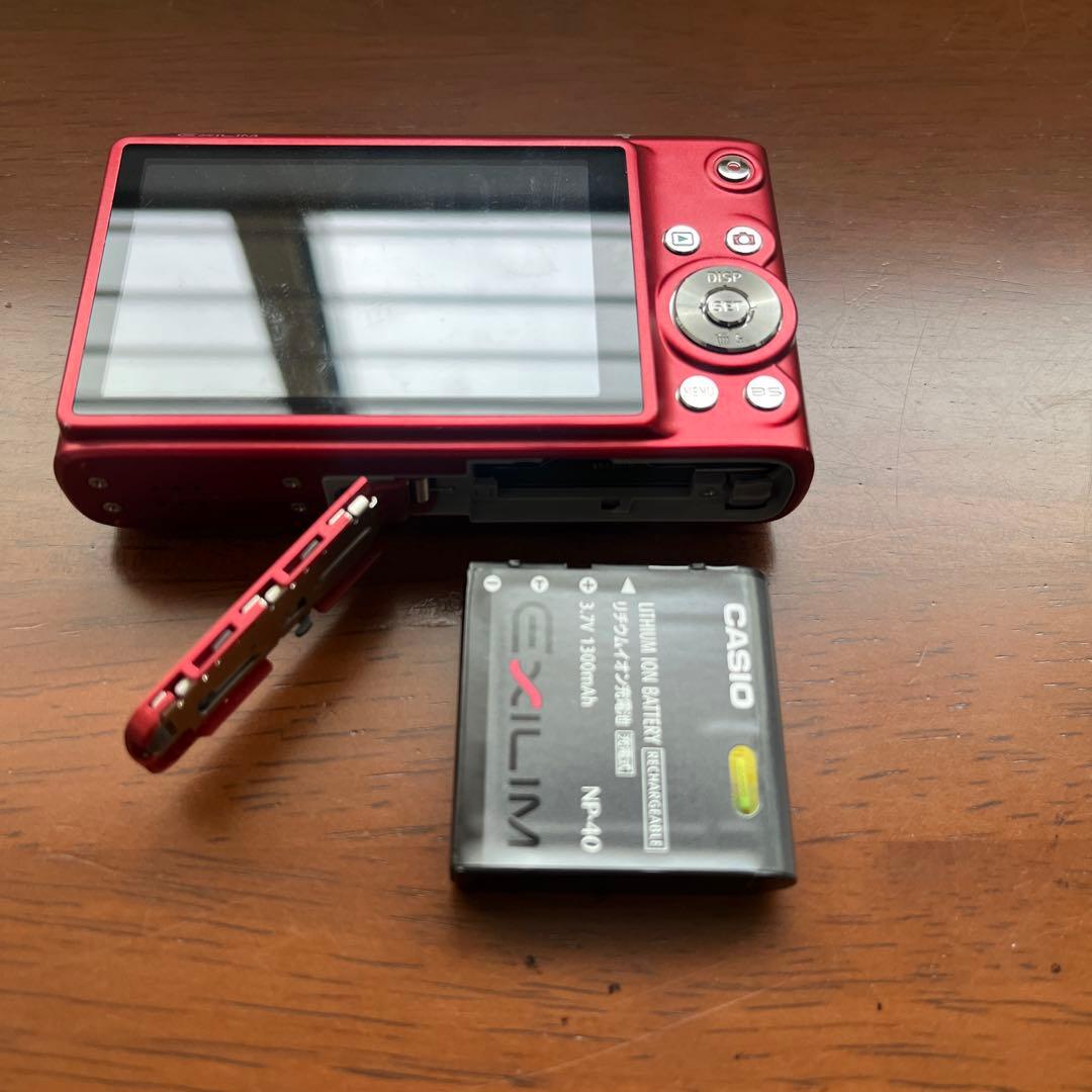 カシオ EXILIM コンパクトデジタルカメラ 赤