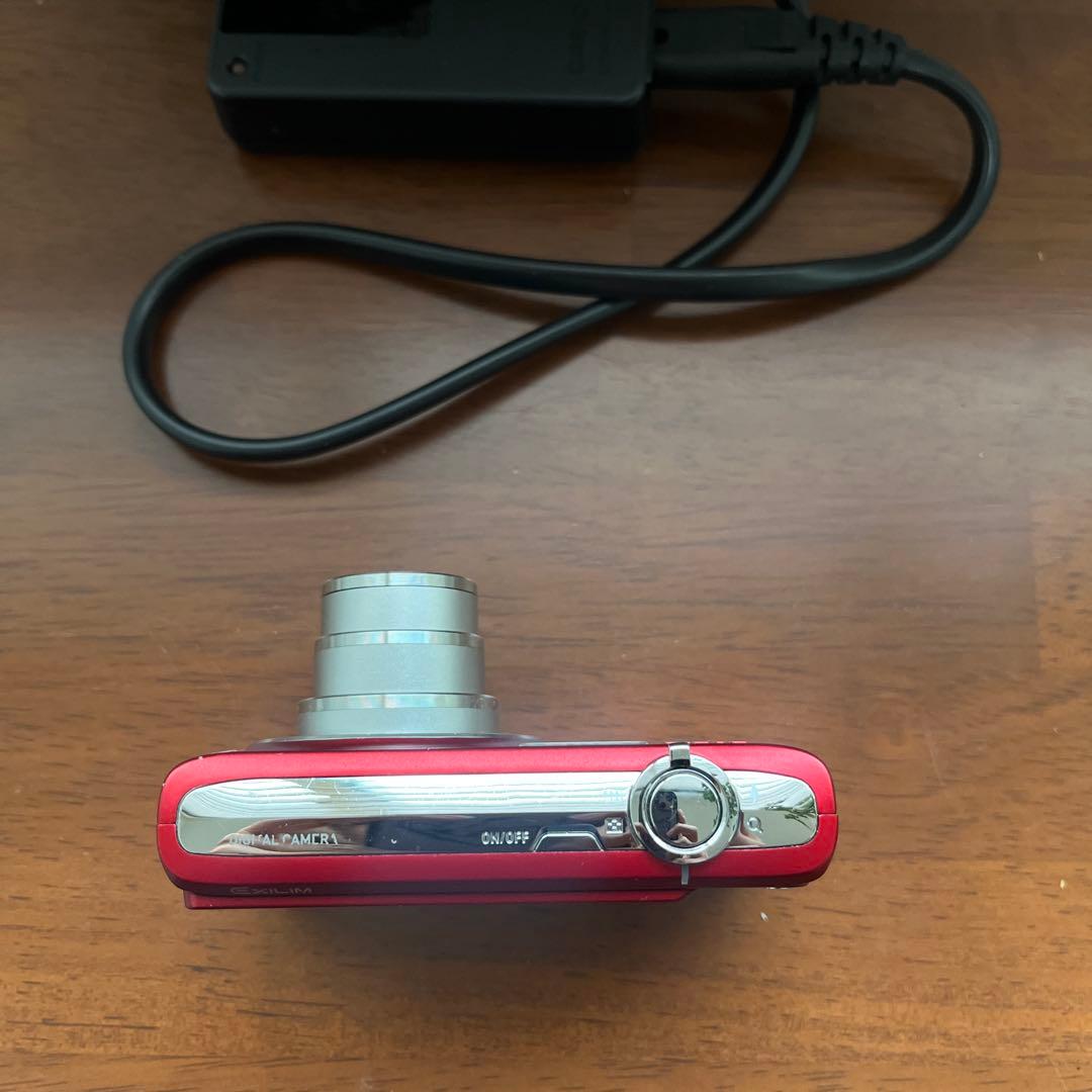 カシオ EXILIM コンパクトデジタルカメラ 赤