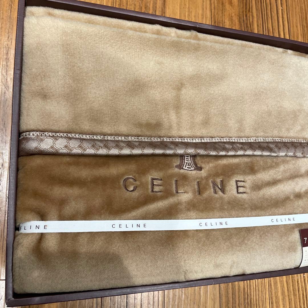 ✰CELINE✰　 アクリルニューマイヤー毛布　西川産業　日本製