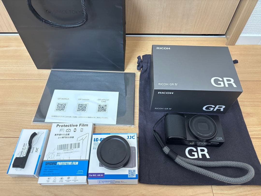 ももんが　RICOH GR Ⅳ + おまけ