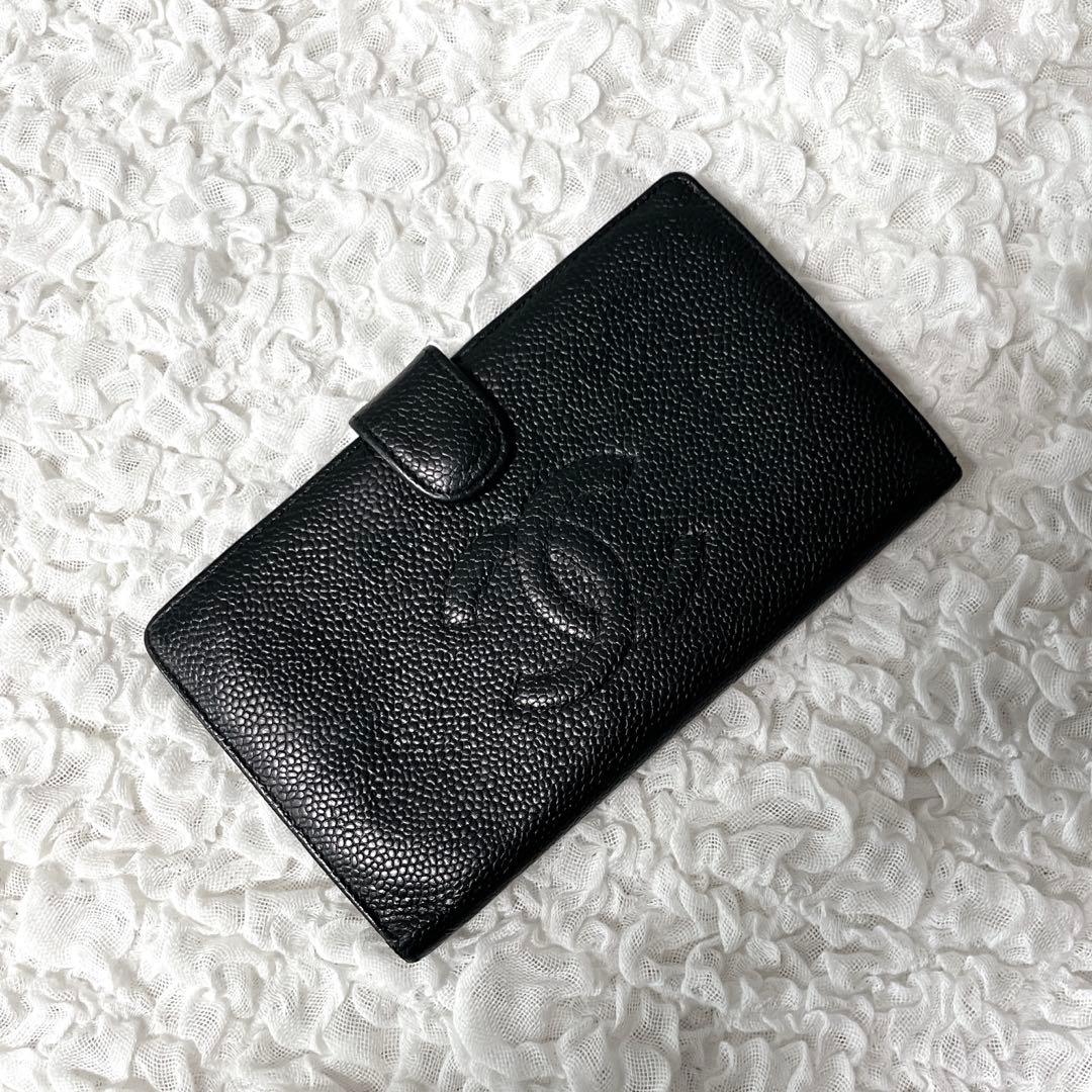 キャビアスキン　がま口　CHANEL レザー 長財布　フラップ　二つ折り　ココ