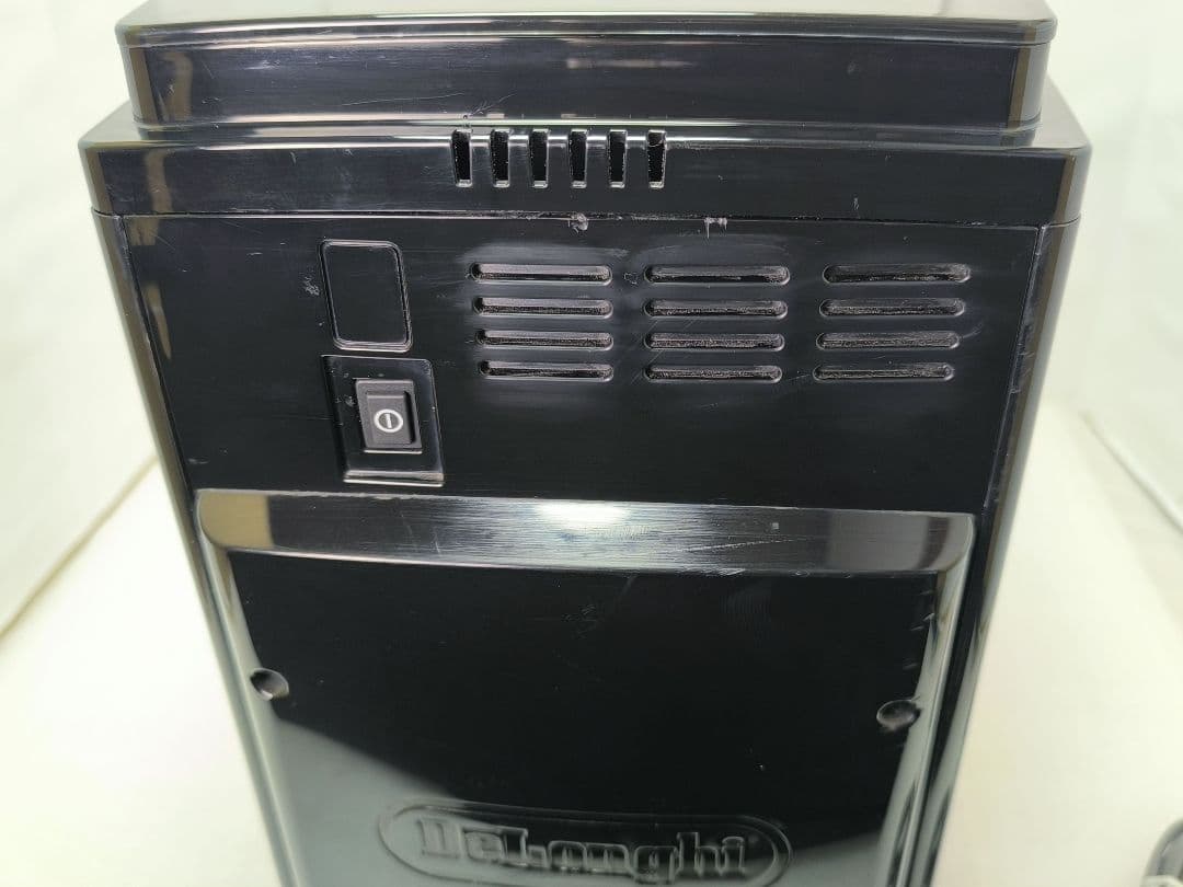 デロンギマグニフィカS コンパクト全自動コーヒーマシン ECAM23120B 1