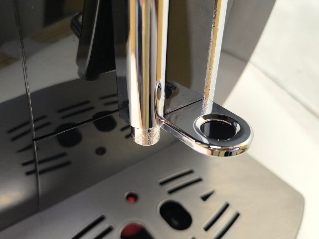 デロンギマグニフィカS コンパクト全自動コーヒーマシン ECAM23120B 1