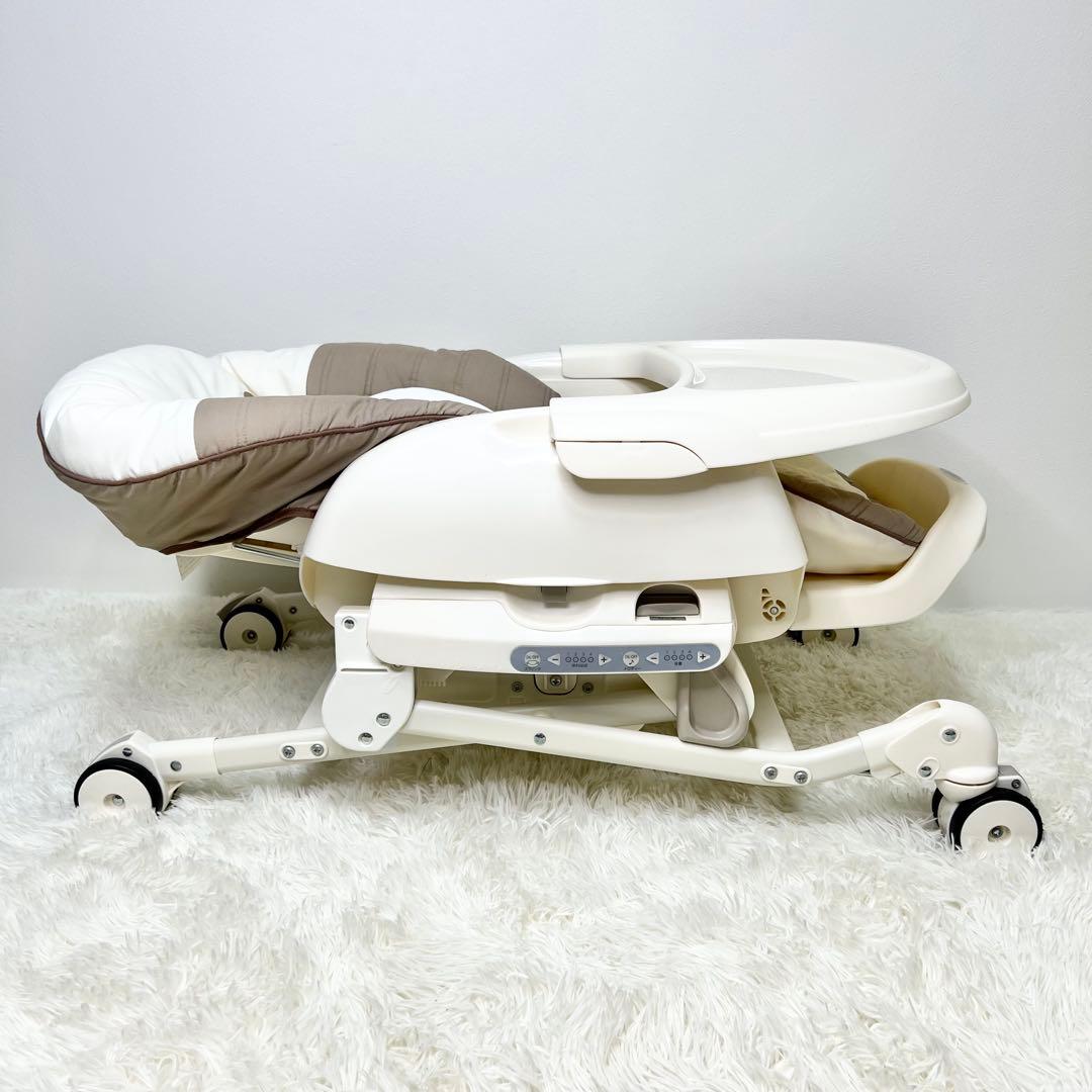 未使用級 Combi ネムリラAT ハイローチェア 電動 バウンサー