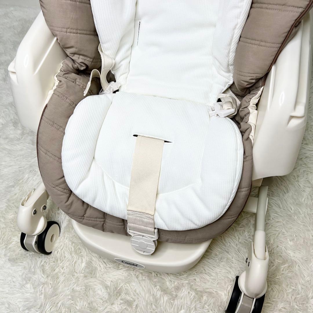 未使用級 Combi ネムリラAT ハイローチェア 電動 バウンサー