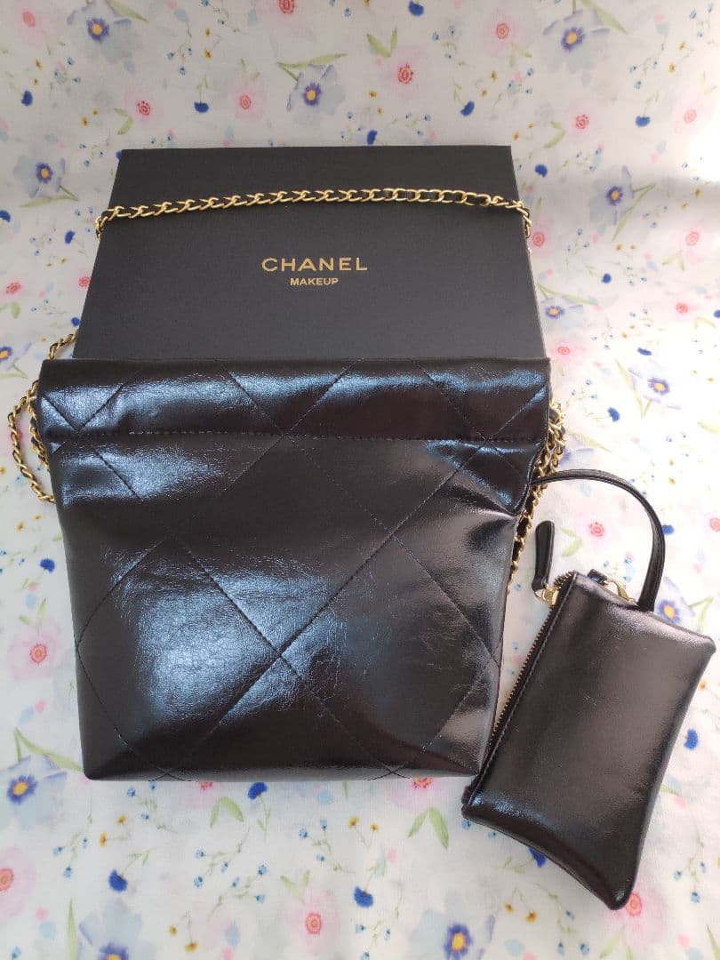 CHANEL ノベルティ ショルダーバッグ パールチェーン ポーチ付き