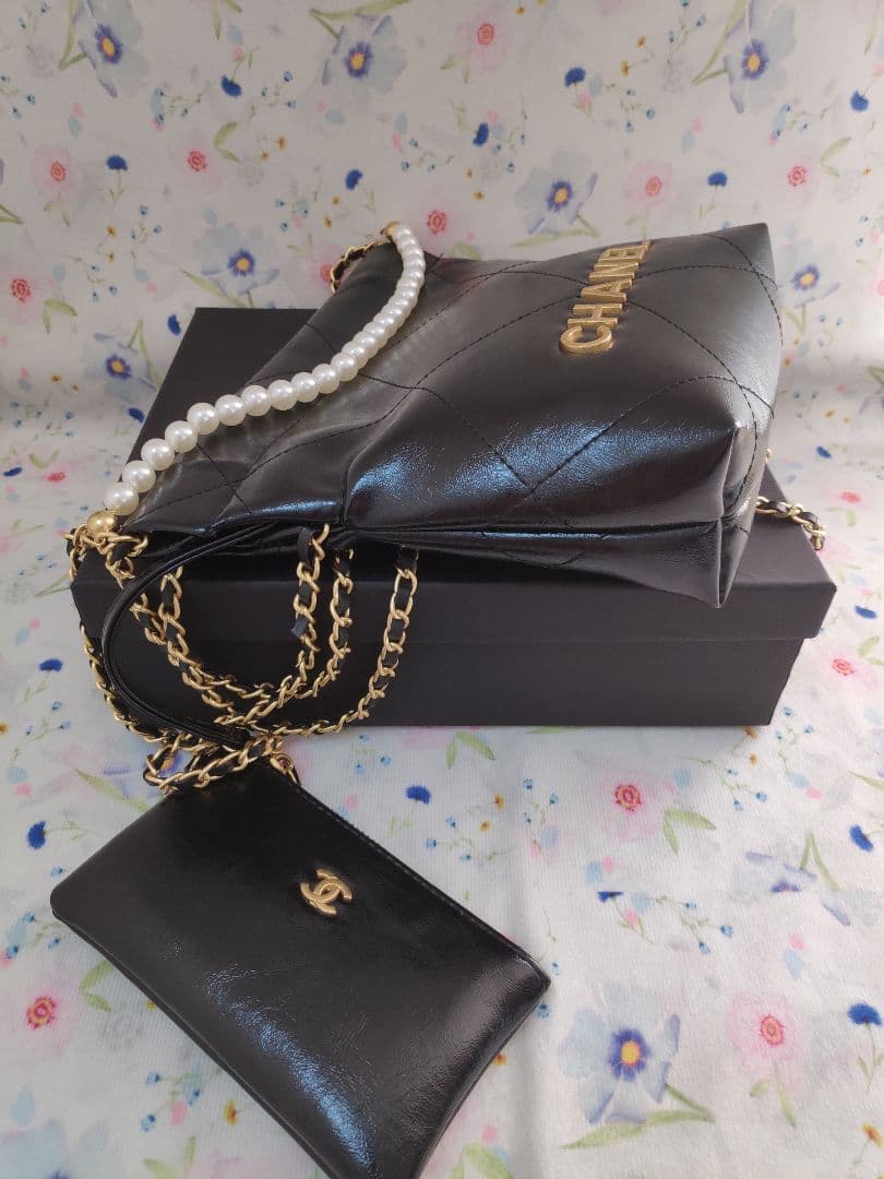 CHANEL ノベルティ ショルダーバッグ パールチェーン ポーチ付き