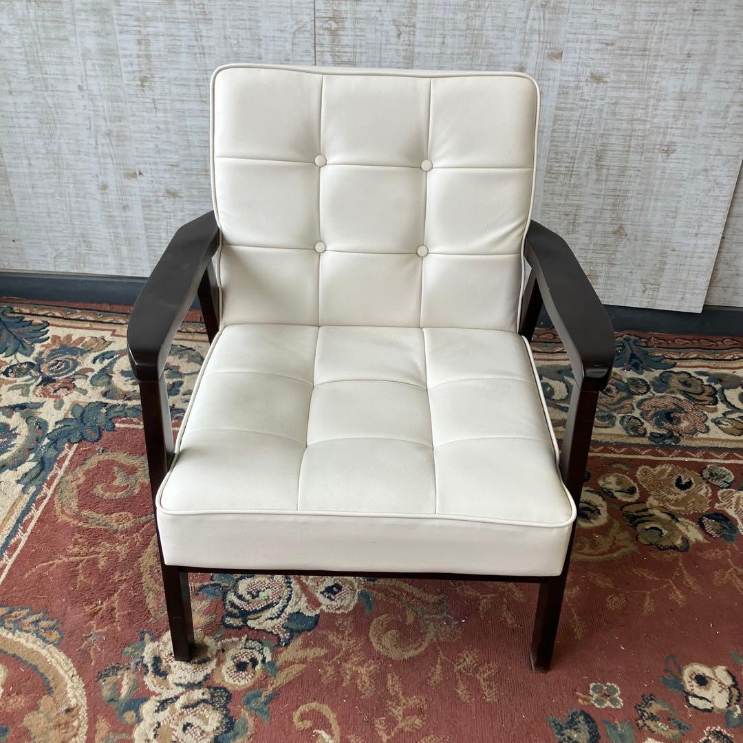 北欧レトロ 木製フレーム アームチェア 一人掛けソファー ロビーチェア ホワイト