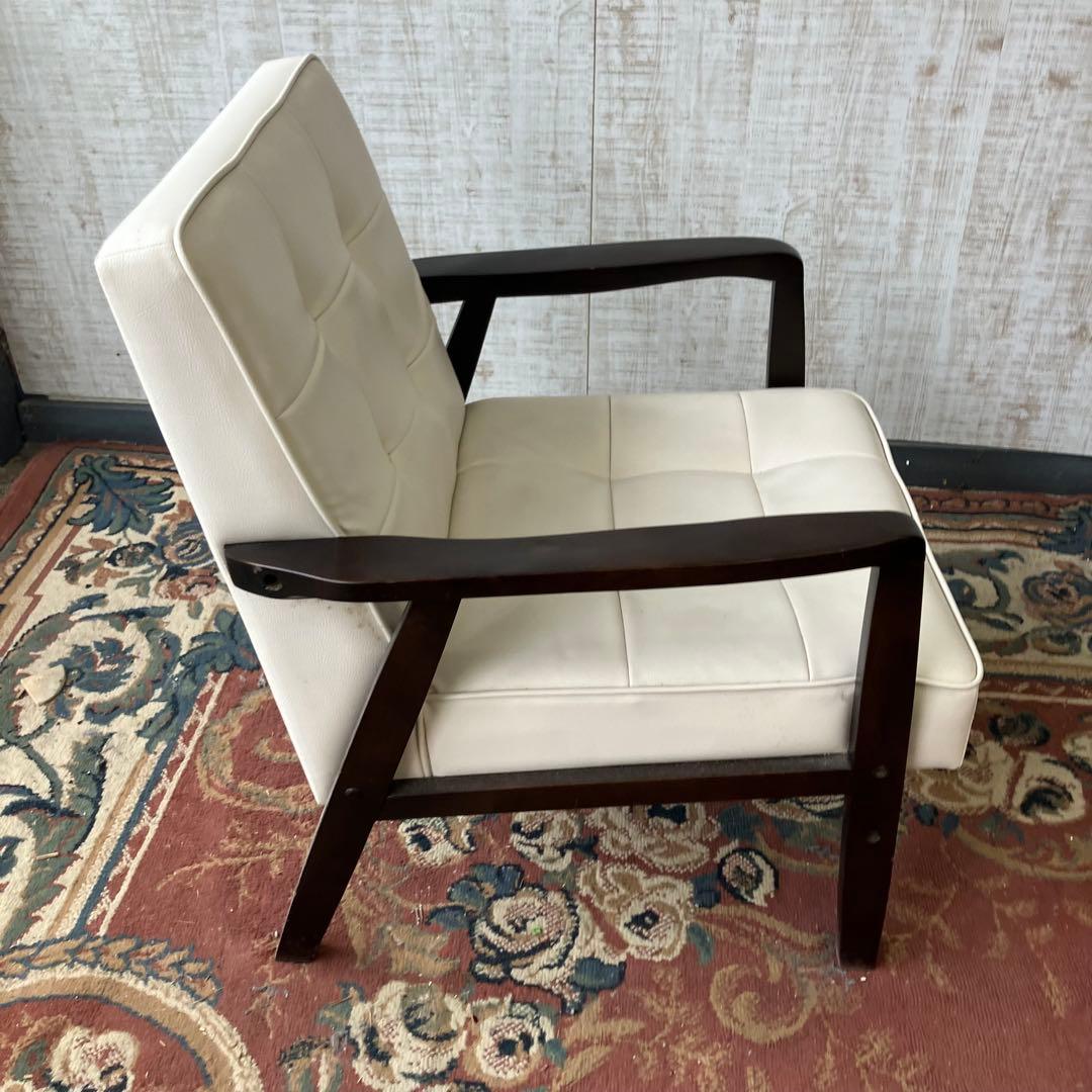 北欧レトロ 木製フレーム アームチェア 一人掛けソファー ロビーチェア ホワイト