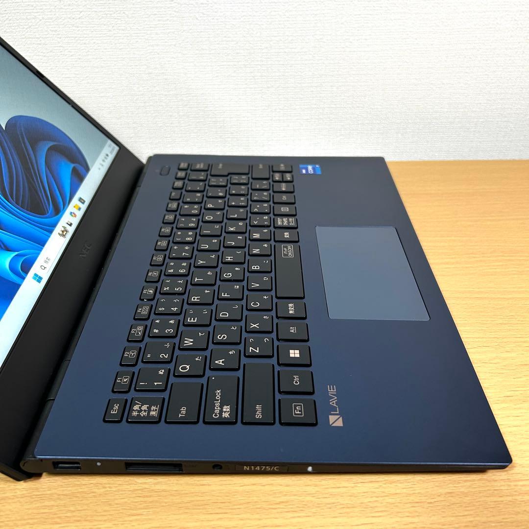 美品 NEC Lavie N1475/C PC-N1475CAL i7 14型