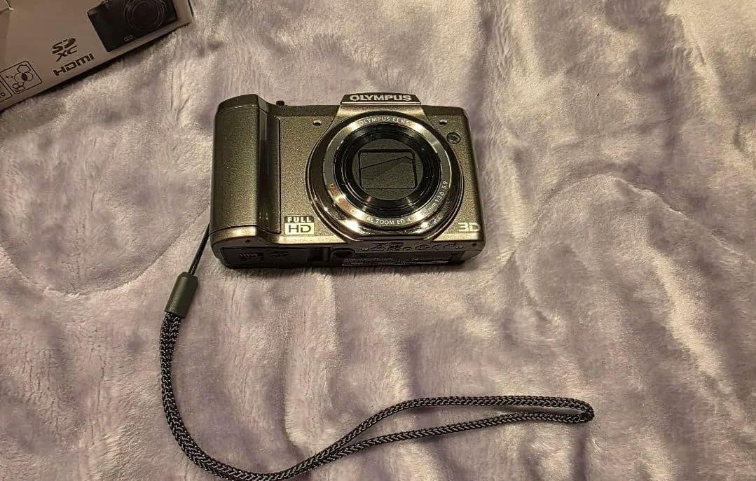 デジタルカメラ OLYMPUS SZ-20
