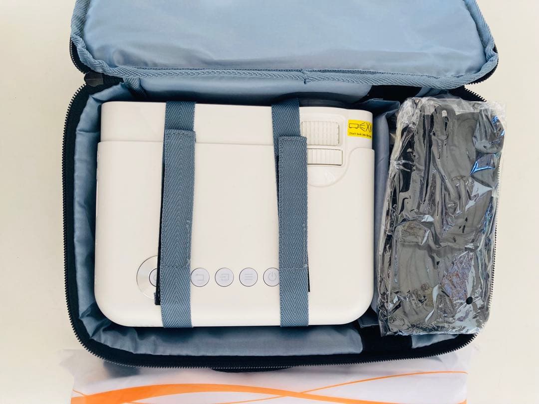 VANKYO プロジェクター 本体　折りたたみ式スクリーン